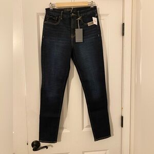 NWT Buckle Black skinny dark wash jeans